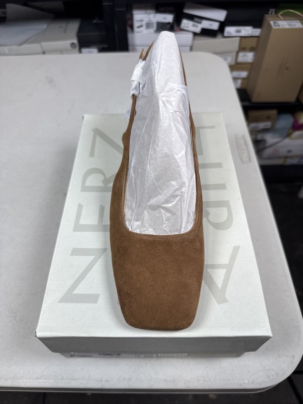 Women's 10 Naturalizer Carmen Pump Dark Chestnut Brown Suede W